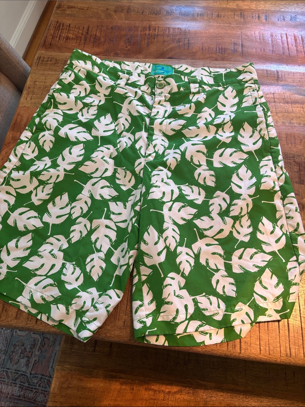 Liquid Flow Green Tropical Leaf Print Shorts 33W